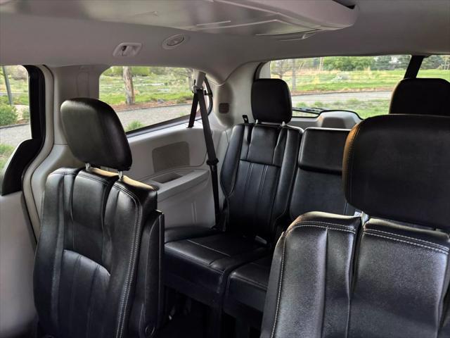 used 2015 Chrysler Town & Country car, priced at $9,499