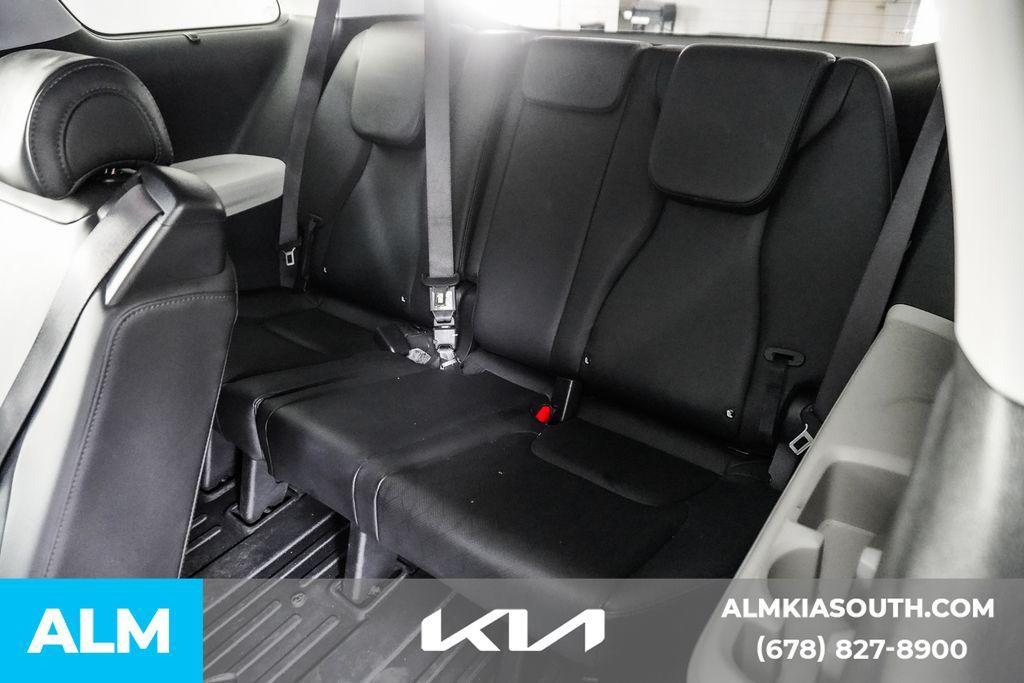 used 2024 Kia Carnival car, priced at $43,920