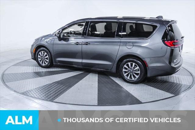 used 2022 Chrysler Pacifica Hybrid car, priced at $25,420