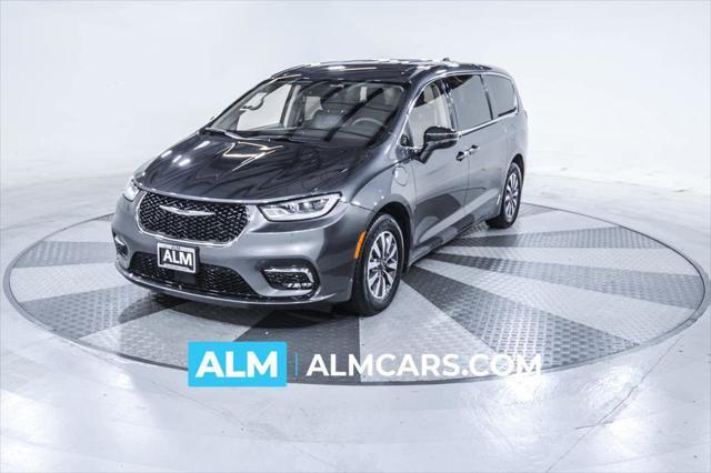 used 2022 Chrysler Pacifica Hybrid car, priced at $25,420