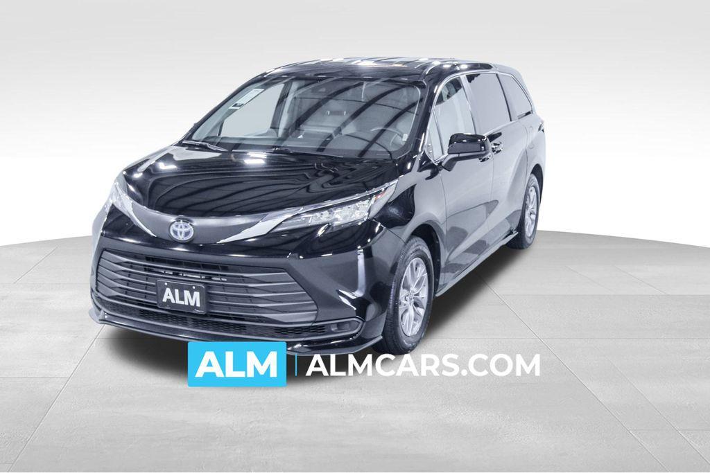 used 2023 Toyota Sienna car, priced at $38,620