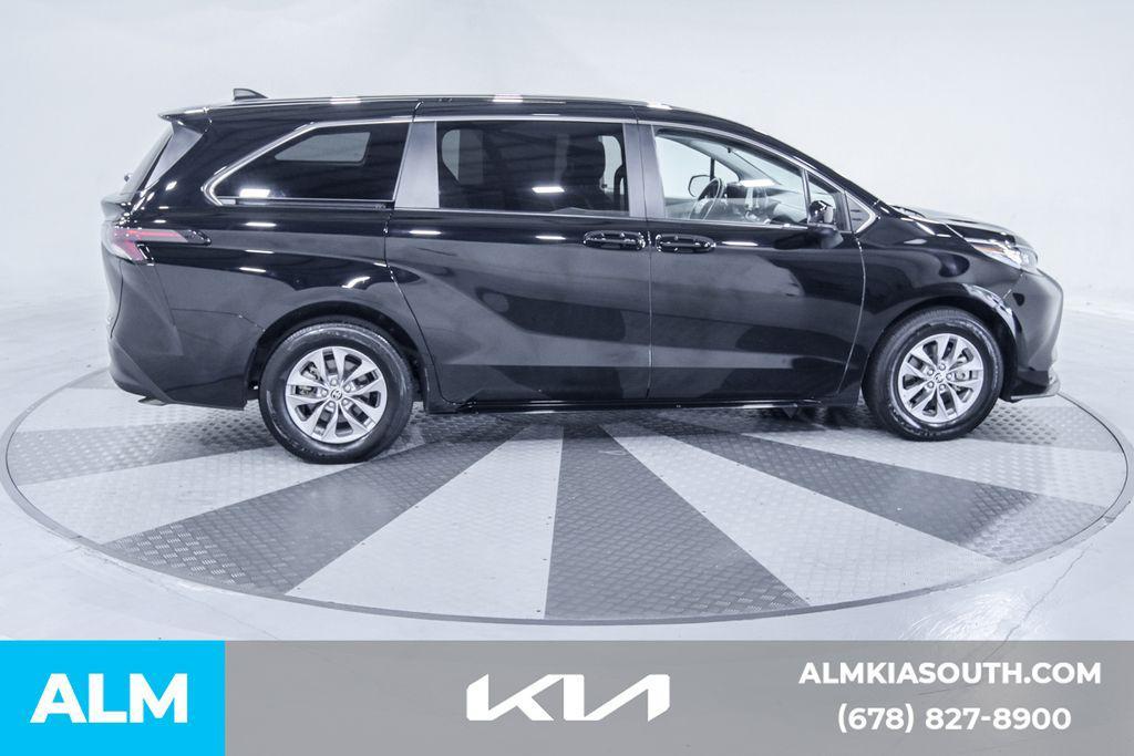 used 2023 Toyota Sienna car, priced at $38,620