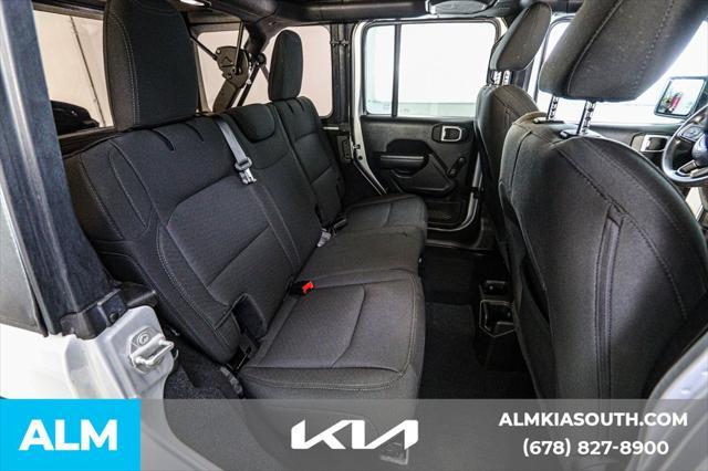 used 2022 Jeep Wrangler Unlimited car, priced at $31,920