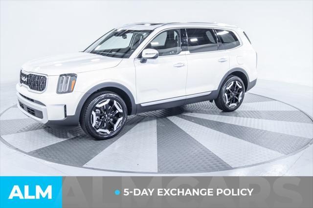 used 2025 Kia Telluride car, priced at $42,920