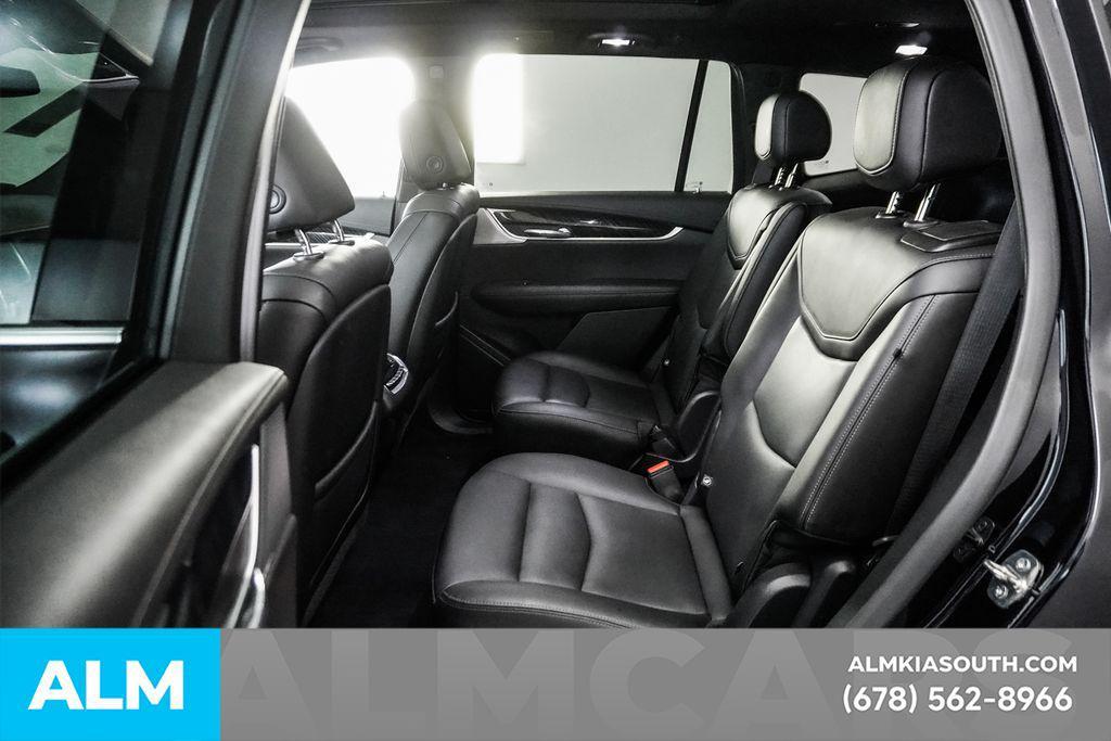 used 2022 Cadillac XT6 car, priced at $35,470