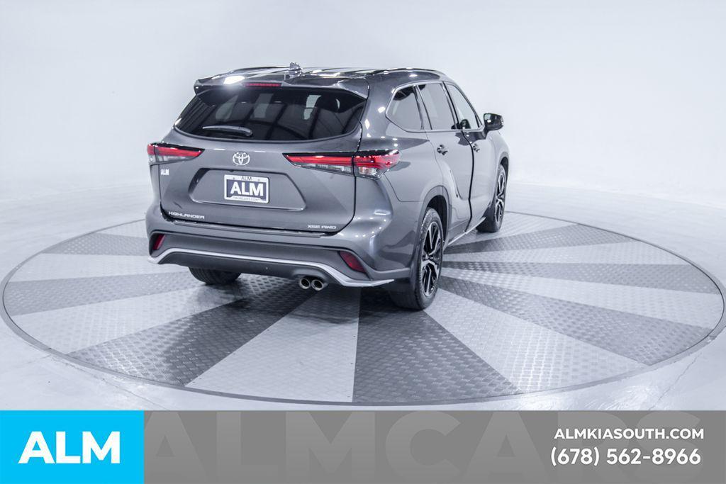 used 2022 Toyota Highlander car, priced at $38,970