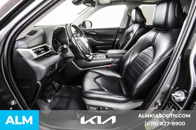 used 2021 Toyota Highlander car, priced at $33,420
