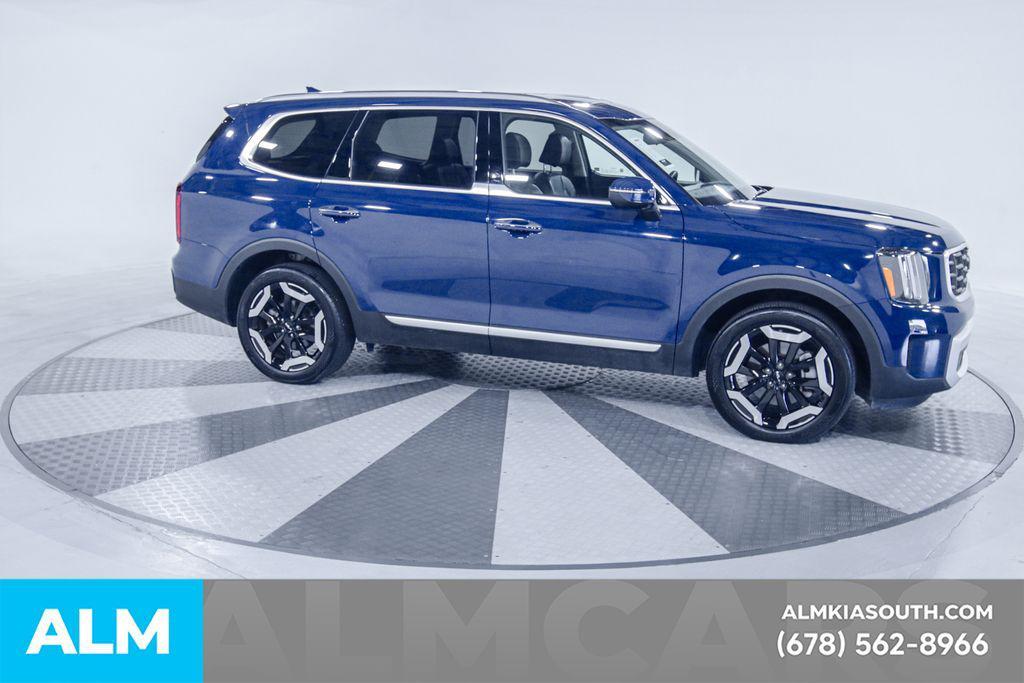 used 2025 Kia Telluride car, priced at $35,920