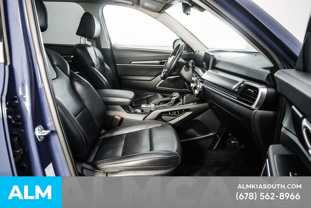 used 2025 Kia Telluride car, priced at $35,920