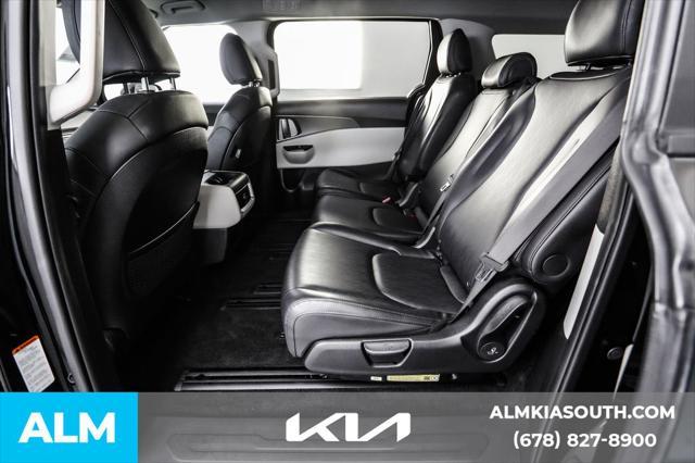 used 2024 Kia Carnival car, priced at $27,420