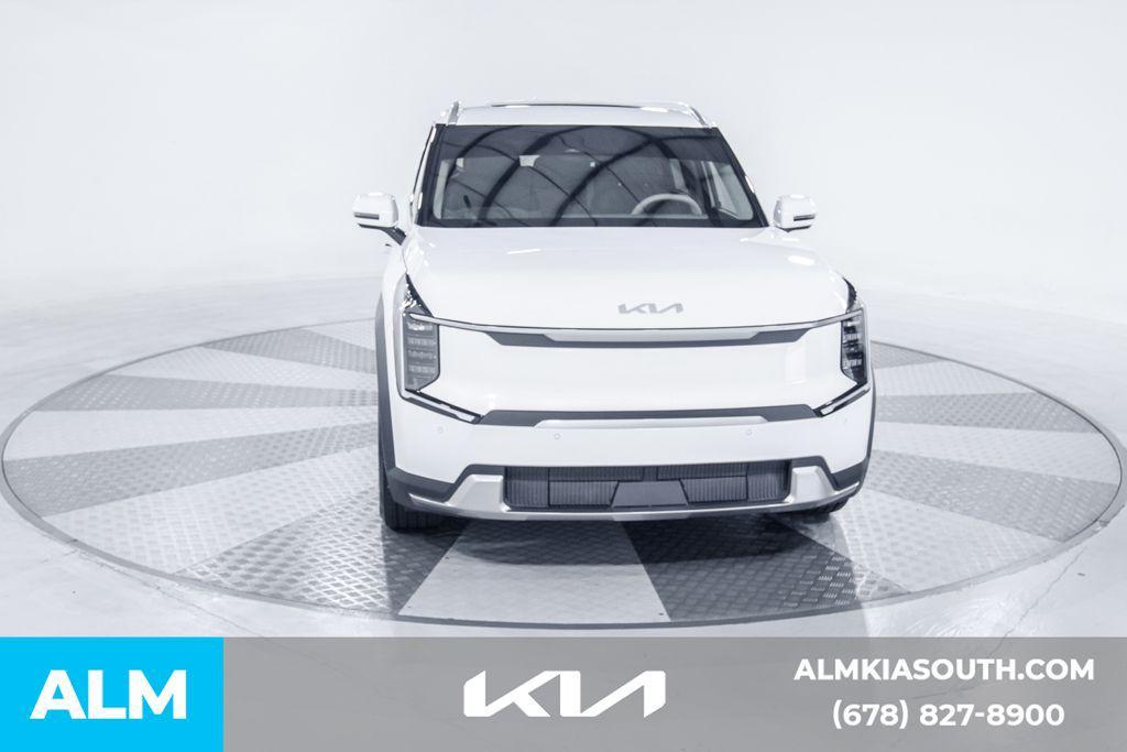 used 2025 Kia EV9 car, priced at $53,420