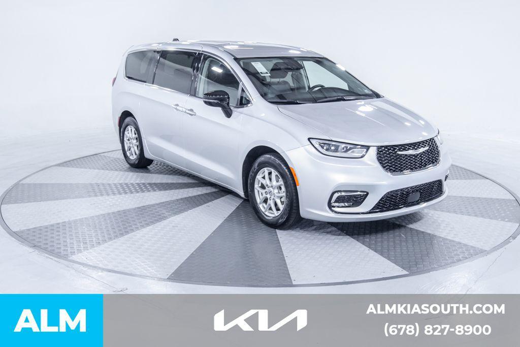 used 2024 Chrysler Pacifica car, priced at $24,720
