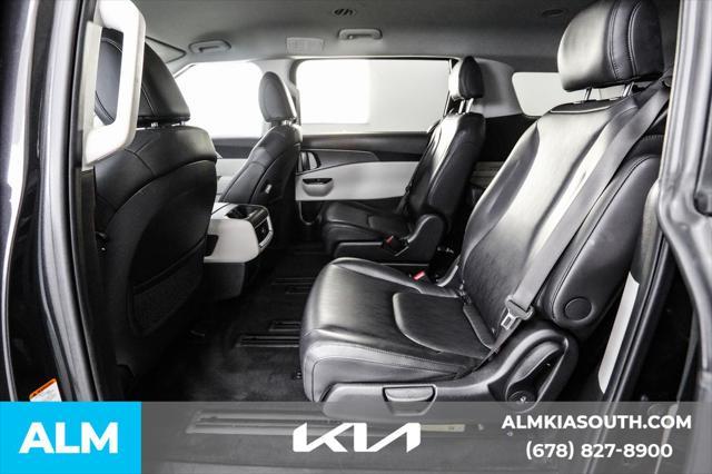 used 2024 Kia Carnival car, priced at $27,420