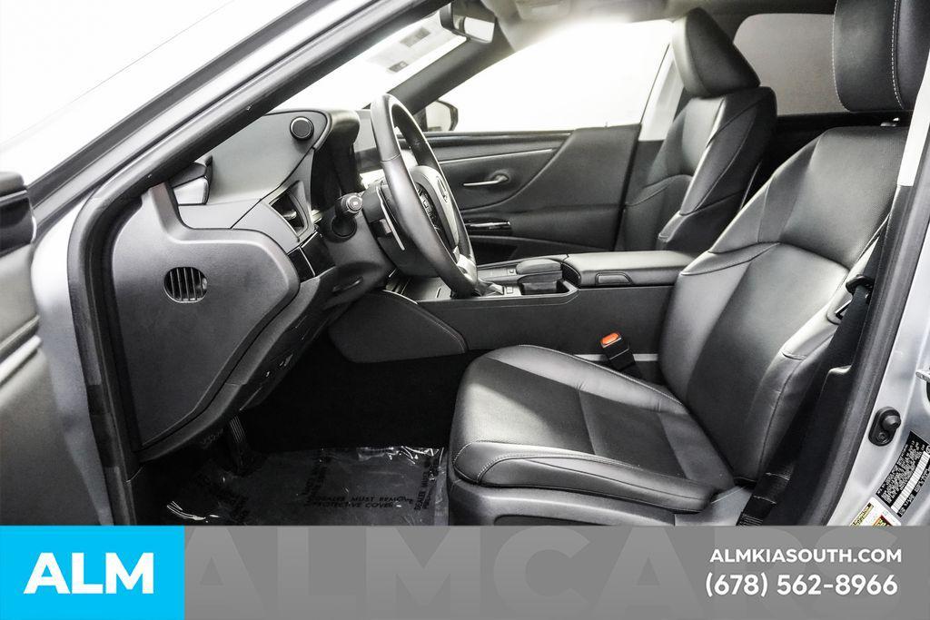 used 2022 Lexus ES 300h car, priced at $29,920