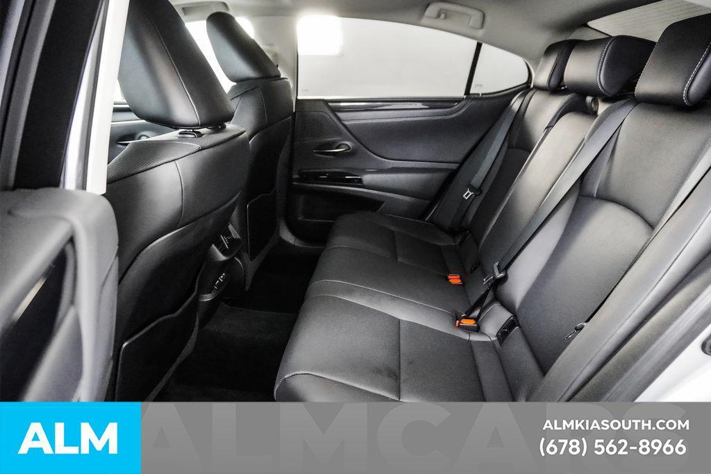 used 2022 Lexus ES 300h car, priced at $29,920