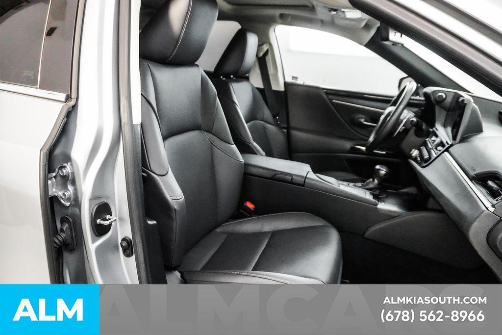 used 2022 Lexus ES 300h car, priced at $29,920