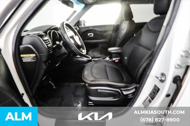 used 2016 Kia Soul car, priced at $9,920