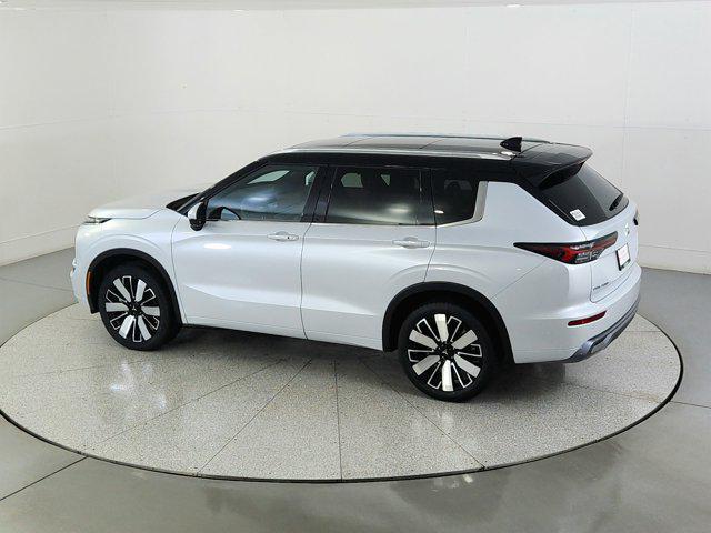 new 2025 Mitsubishi Outlander car, priced at $45,466