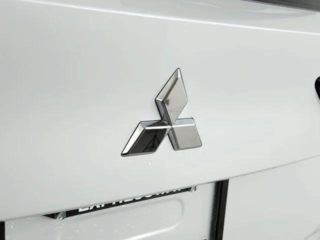 new 2024 Mitsubishi Outlander car, priced at $32,127