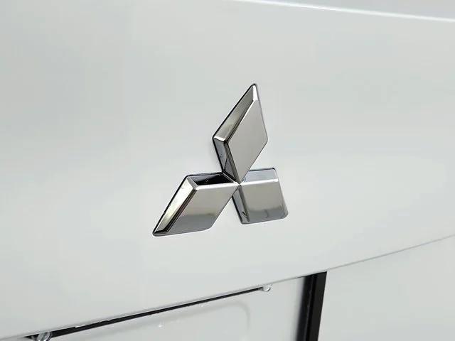 new 2024 Mitsubishi Outlander car, priced at $32,127