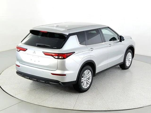 new 2024 Mitsubishi Outlander car, priced at $30,668