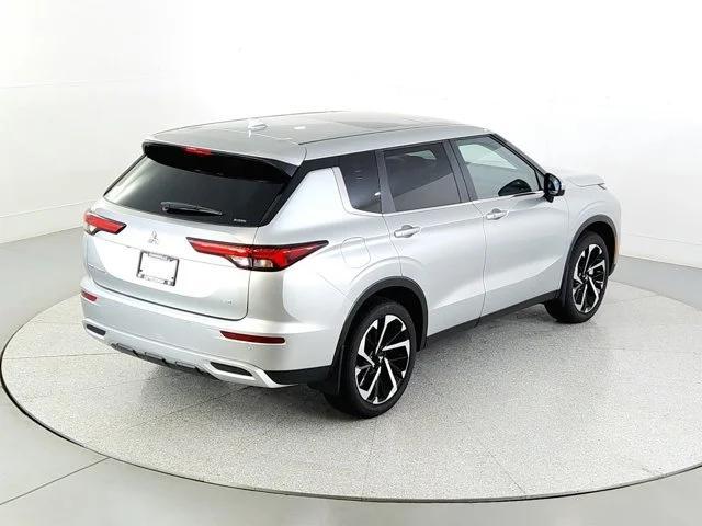 new 2024 Mitsubishi Outlander car, priced at $33,271