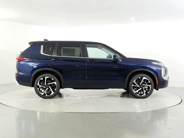 new 2024 Mitsubishi Outlander car, priced at $31,440