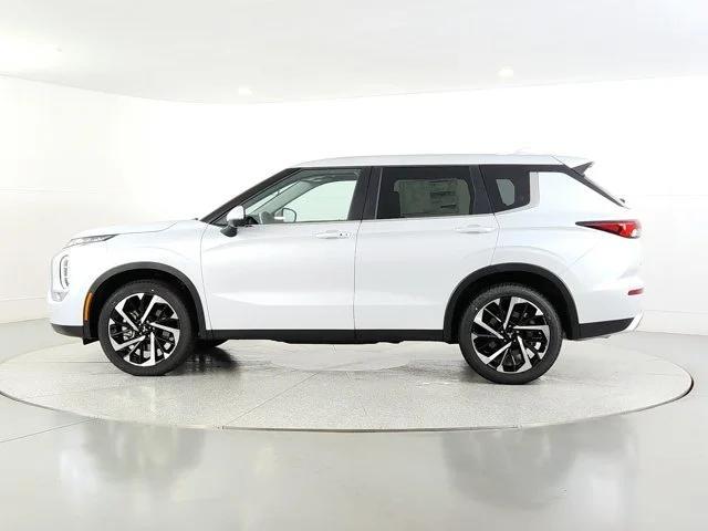 new 2024 Mitsubishi Outlander car, priced at $32,100