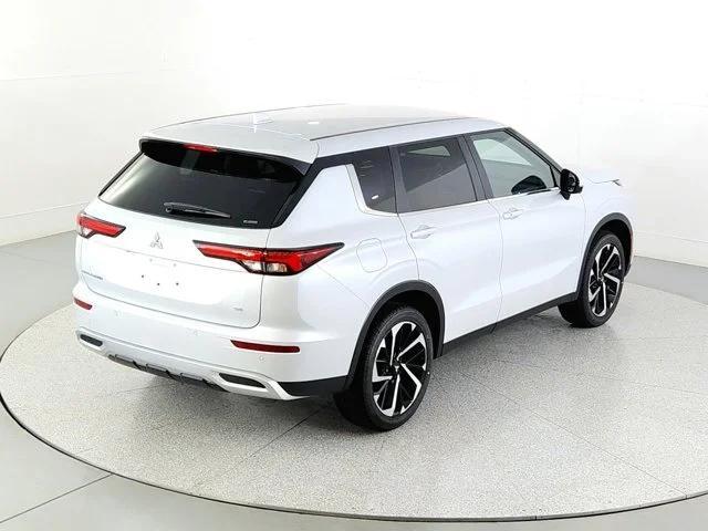 new 2024 Mitsubishi Outlander car, priced at $32,100