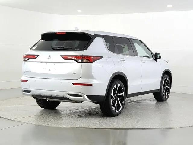 new 2024 Mitsubishi Outlander car, priced at $34,332