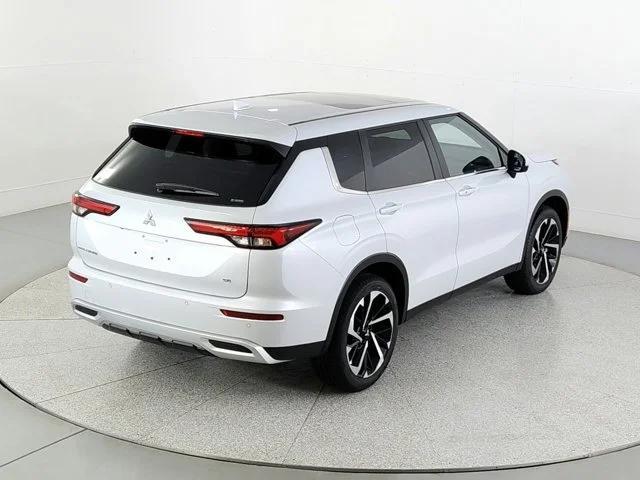 new 2024 Mitsubishi Outlander car, priced at $34,332