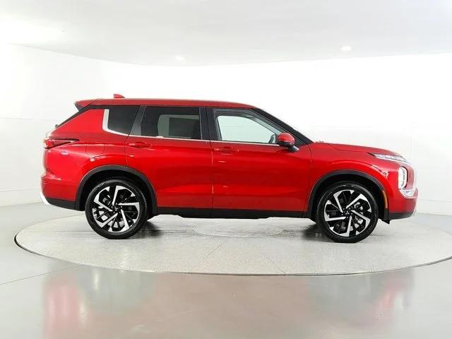 new 2024 Mitsubishi Outlander car, priced at $34,092