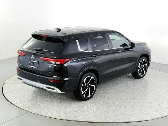 new 2024 Mitsubishi Outlander car, priced at $34,092