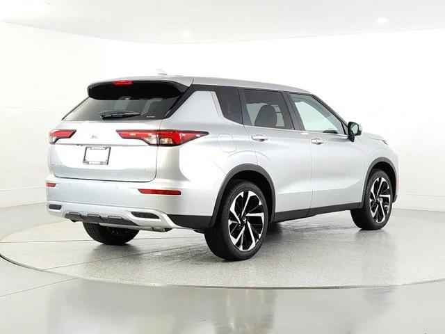 new 2024 Mitsubishi Outlander car, priced at $33,802