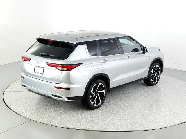 new 2024 Mitsubishi Outlander car, priced at $33,802