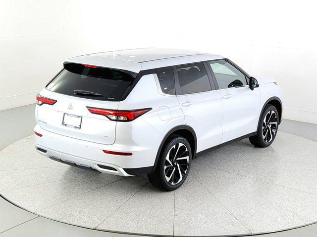 new 2024 Mitsubishi Outlander car, priced at $32,278