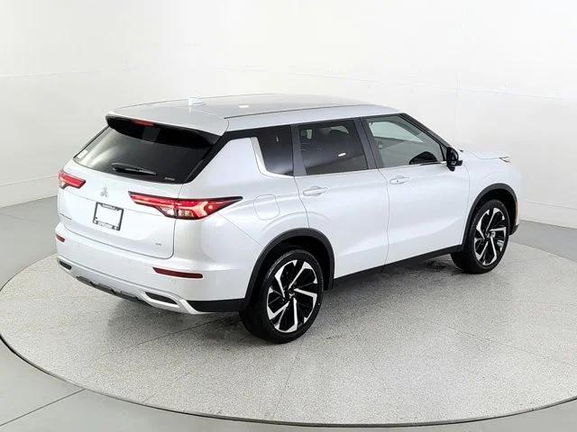 new 2024 Mitsubishi Outlander car, priced at $32,100