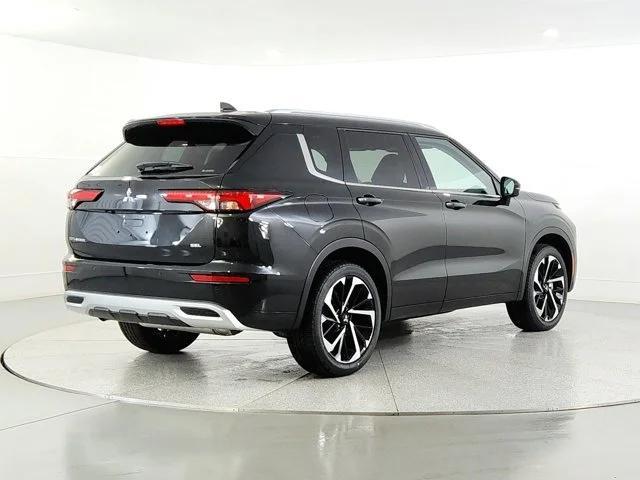 new 2024 Mitsubishi Outlander car, priced at $35,284