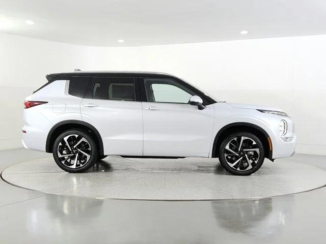 new 2024 Mitsubishi Outlander car, priced at $39,656