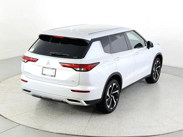 new 2024 Mitsubishi Outlander car, priced at $32,222