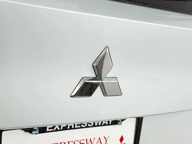 new 2024 Mitsubishi Outlander car, priced at $32,222