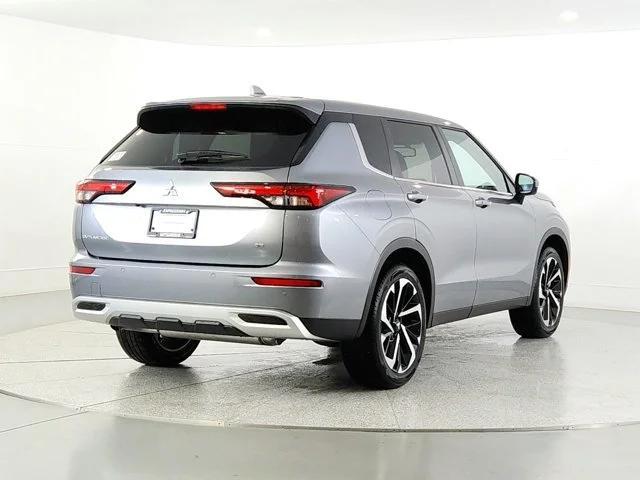 new 2024 Mitsubishi Outlander car, priced at $31,931