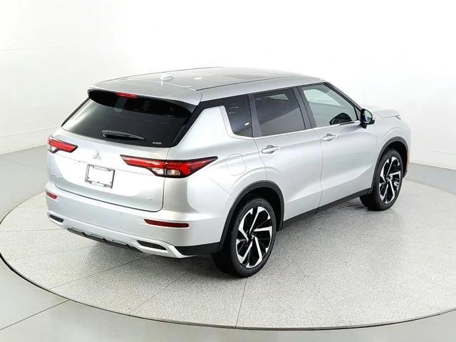 new 2024 Mitsubishi Outlander car, priced at $33,562