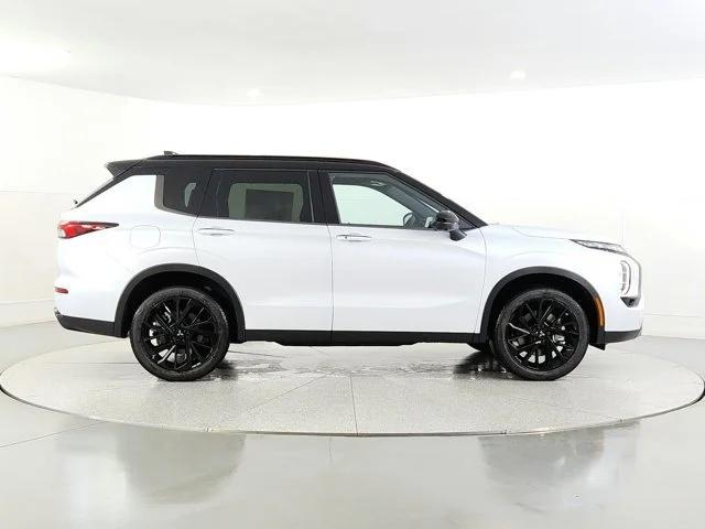 new 2024 Mitsubishi Outlander car, priced at $41,068