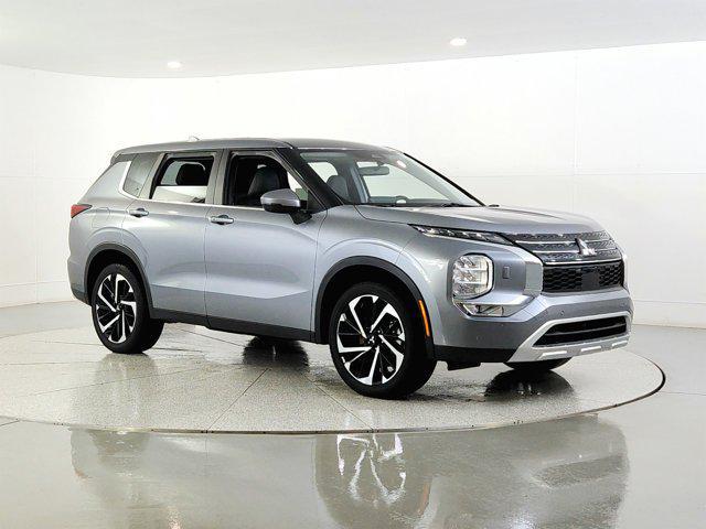 used 2024 Mitsubishi Outlander car, priced at $26,990