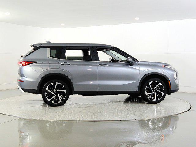 used 2024 Mitsubishi Outlander car, priced at $26,990