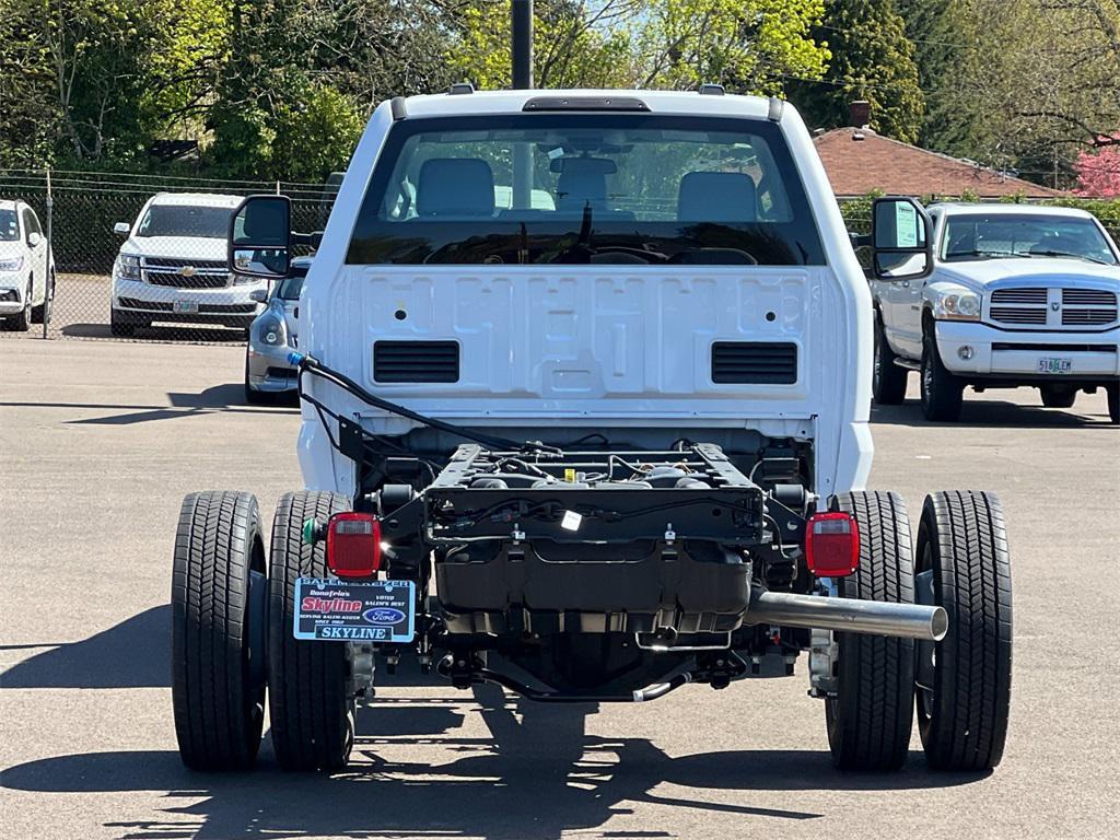 new 2025 Ford F-450 car, priced at $72,995