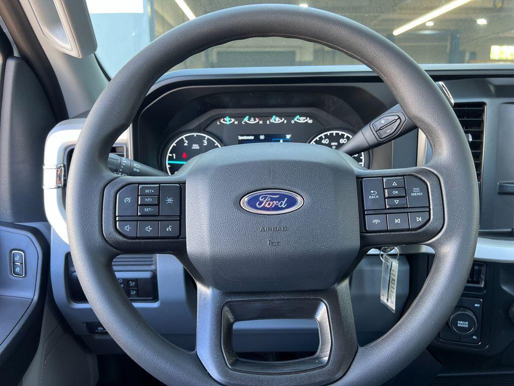 new 2025 Ford F-450 car, priced at $82,995