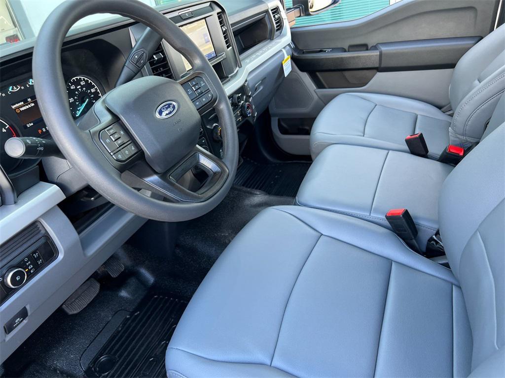 new 2025 Ford F-450 car, priced at $72,995