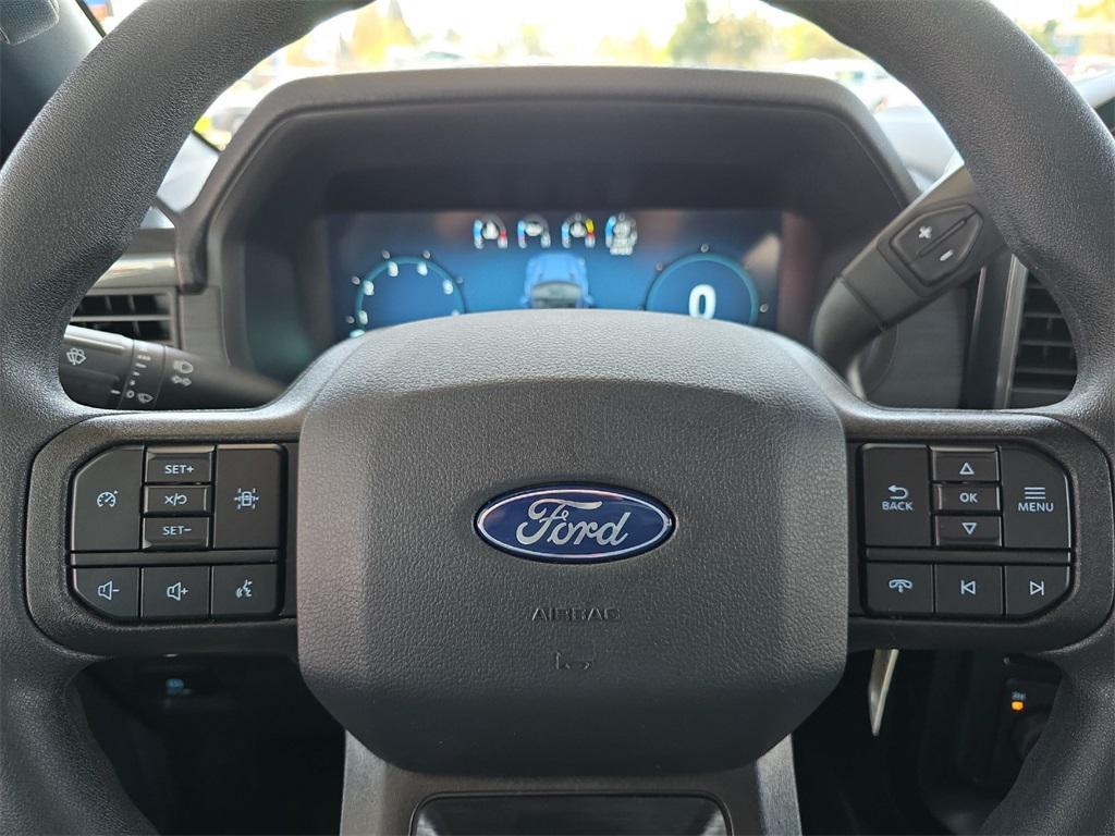 new 2025 Ford F-150 car, priced at $45,642